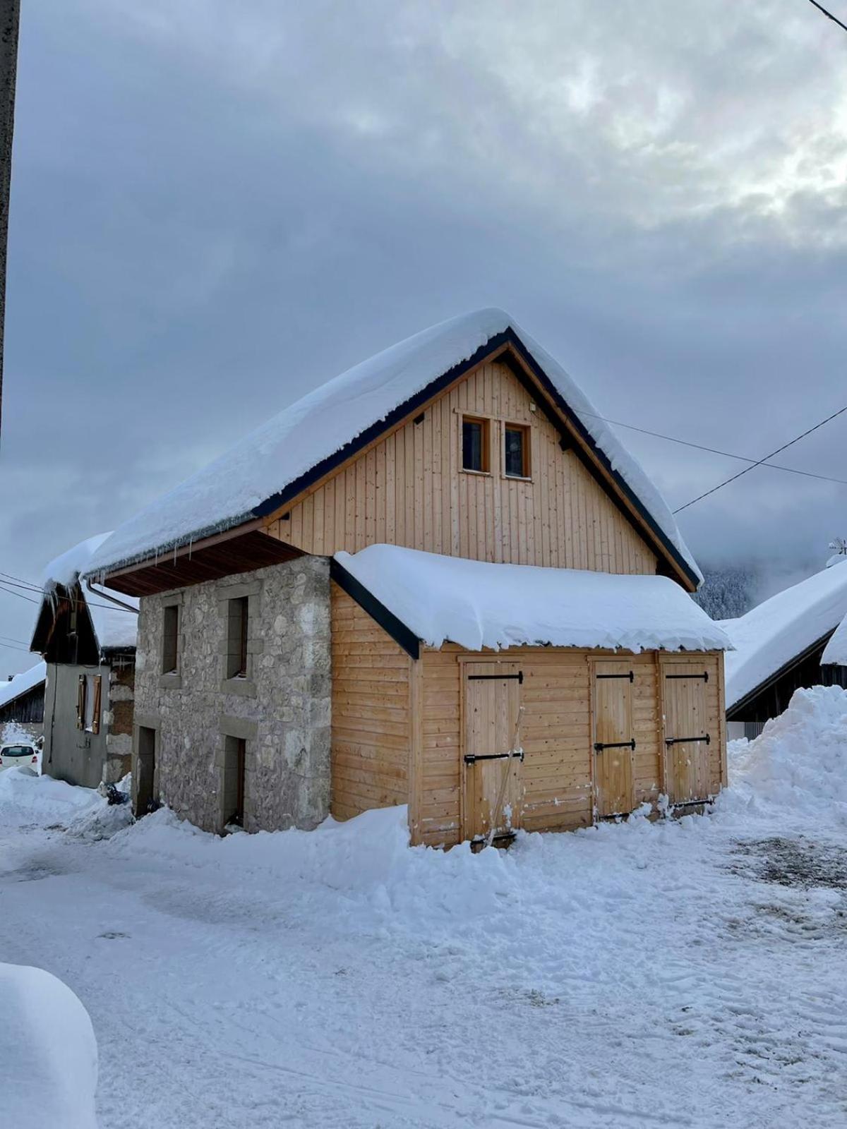 Charmante Maison Au Desert D'Entremont Les Déserts Dış mekan fotoğraf